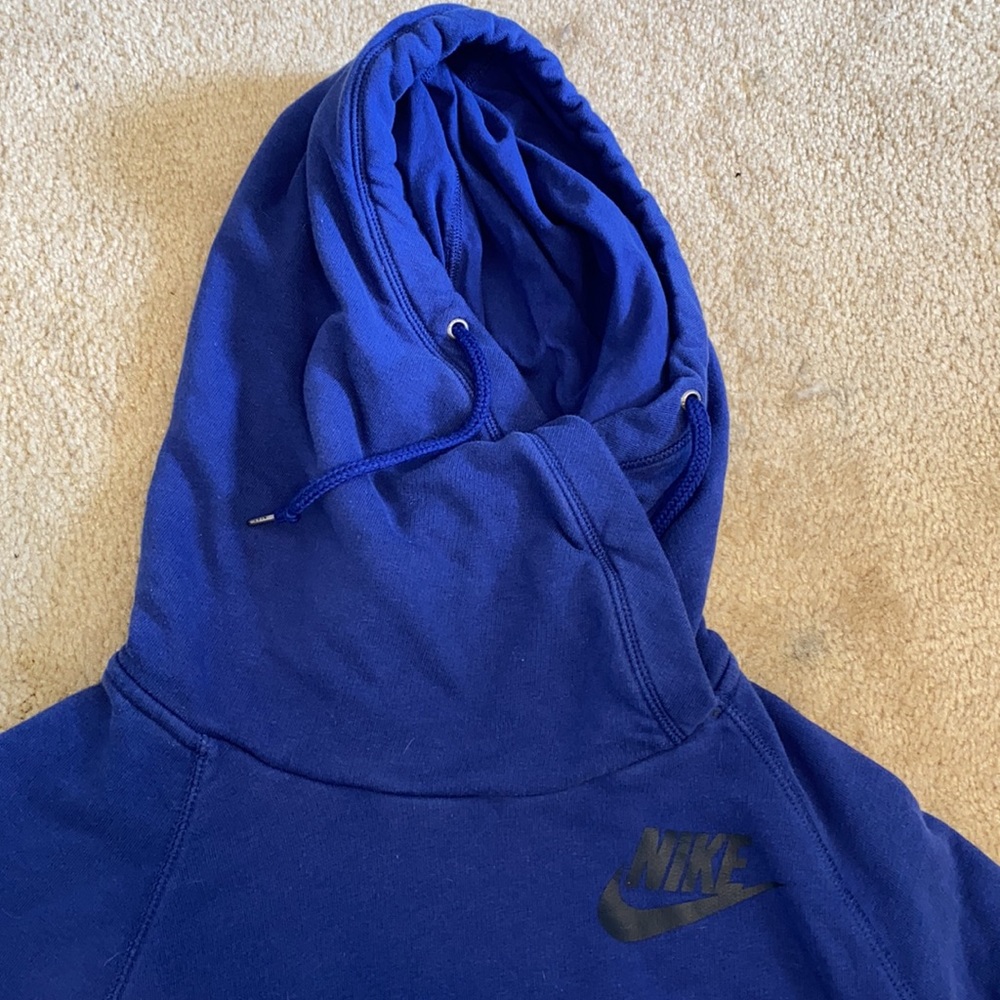 Sweatshirt - Picture 2 of 2